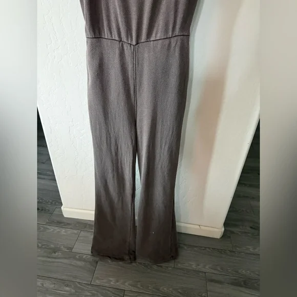 Free People Movement|Free spirit one piece,brown open back jumpsuit;flare leg••• - Picture 6 of 16